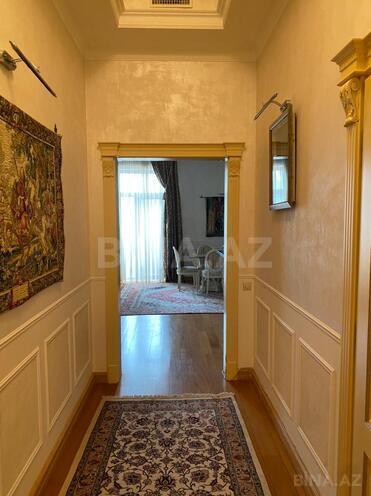 İcarəyə verilir 3 otaqlı köhnə tikili 220 m², Sahil m., photo 13 from 24