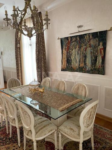 İcarəyə verilir 3 otaqlı köhnə tikili 220 m², Sahil m., photo 12 from 24