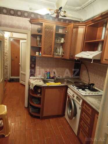 Продаётся 2-комн. вторичка 56 м², м. Элмляр Академиясы, photo 4 from 9