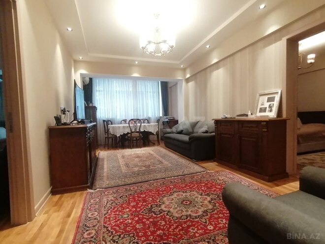 Satılır 3 otaqlı köhnə tikili 80 m², Elmlər Akademiyası m., photo 1 from 22