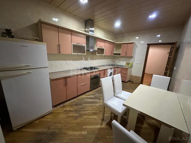 Сдаётся 3-комн. новостройка 120 м², м. Иншаатчылар, photo 10 from 14