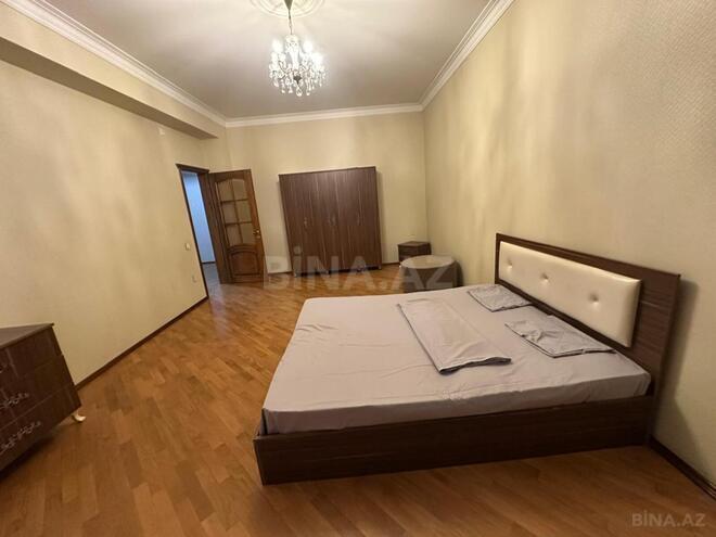 Сдаётся 3-комн. новостройка 120 м², м. Иншаатчылар, photo 8 from 14