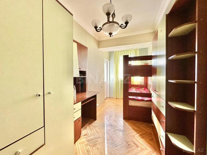 Продаётся 4-комн. вторичка 105 м², м. Элмляр Академиясы, photo 11 from 15