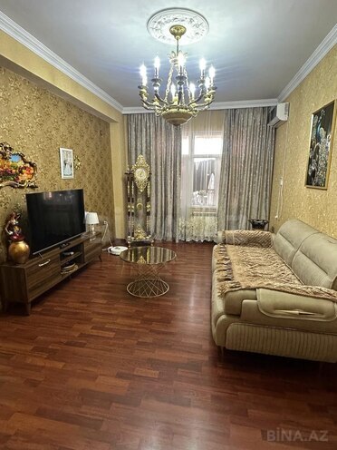Продаётся 3-комн. новостройка 70 м², м. Ази Асланов, photo 1 from 11