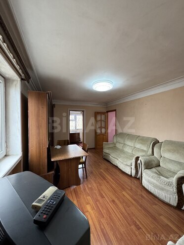 Продаётся 2-комн. вторичка 33 м², м. Элмляр Академиясы, photo 5 from 11