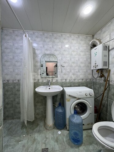 Продаётся 2-комн. вторичка 33 м², м. Элмляр Академиясы, photo 10 from 11