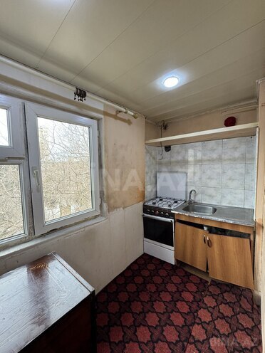 Продаётся 2-комн. вторичка 33 м², м. Элмляр Академиясы, photo 6 from 11