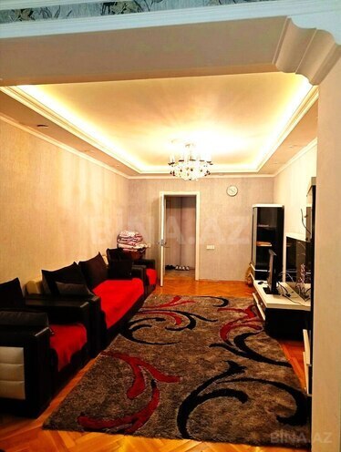 Satılır 3 otaqlı köhnə tikili 100 m², Elmlər Akademiyası m., photo 1 from 14