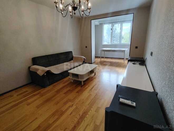 Продаётся 3-комн. вторичка 75 м², м. Иншаатчылар, photo 8 from 13