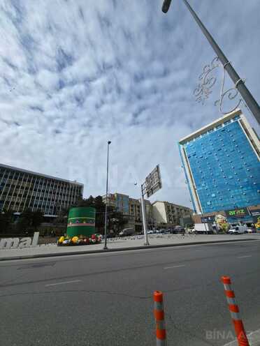 Продаётся 3-комн. вторичка 100 м², м. Низами, photo 8 from 21