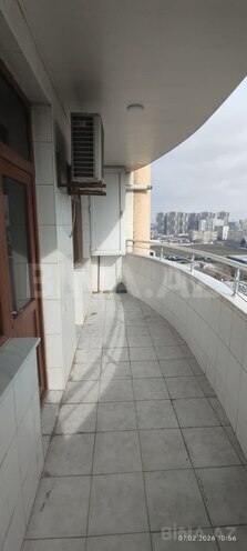 Сдаётся 3-комн. новостройка 123 м², м. Элмляр Академиясы, photo 26 from 30