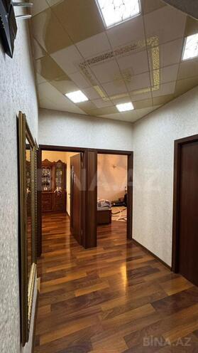 Продаётся 3-комн. вторичка 75 м², м. Кара Караев, photo 4 from 15