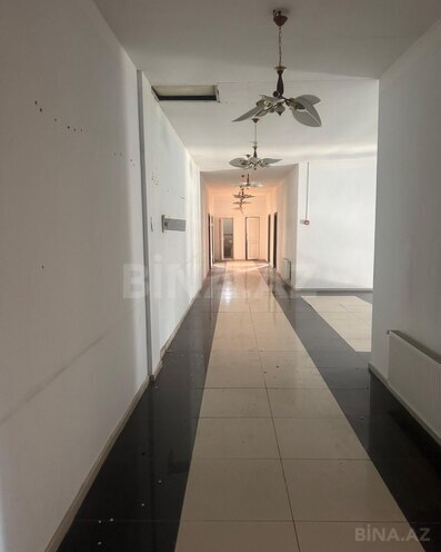 İcarəyə verilir 10 otaqlı ofis 865 m², photo 28 from 32