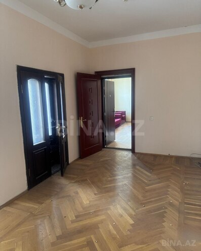 İcarəyə verilir 10 otaqlı ofis 865 m², photo 26 from 32