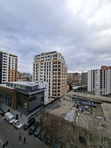 Сдаётся 2-комн. вторичка 65 м², м. 28 мая, photo 7 from 15