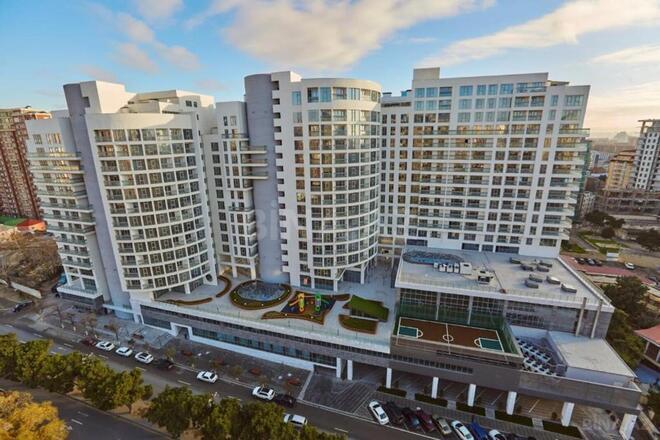 Продаётся 3-комн. новостройка 105 м², м. Низами, photo 1 from 17