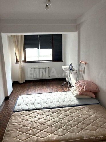 Satılır 3 otaqlı köhnə tikili 125 m², 28 May m., photo 8 from 18