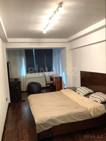 Satılır 3 otaqlı köhnə tikili 125 m², 28 May m., photo 9 from 18