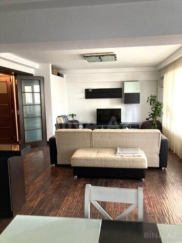 Satılır 3 otaqlı köhnə tikili 125 m², 28 May m., photo 5 from 18
