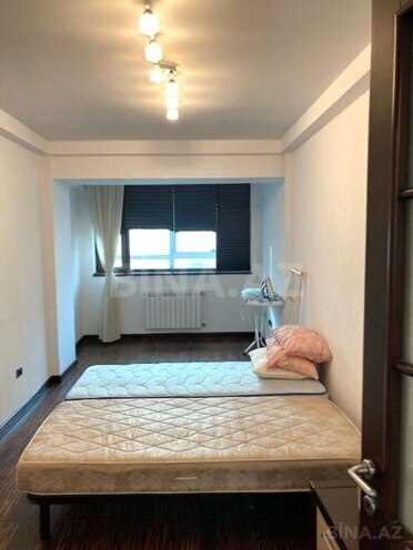 Satılır 3 otaqlı köhnə tikili 125 m², 28 May m., photo 7 from 18