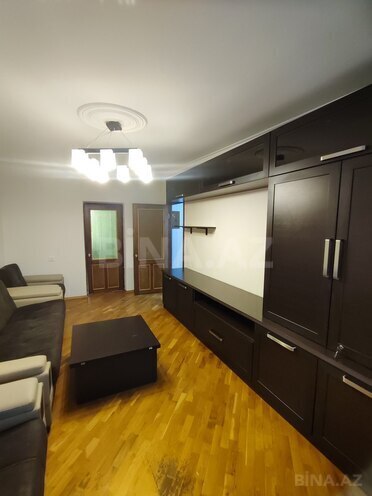 Сдаётся 3-комн. вторичка 75 м², м. Нефтчиляр, photo 7 from 20