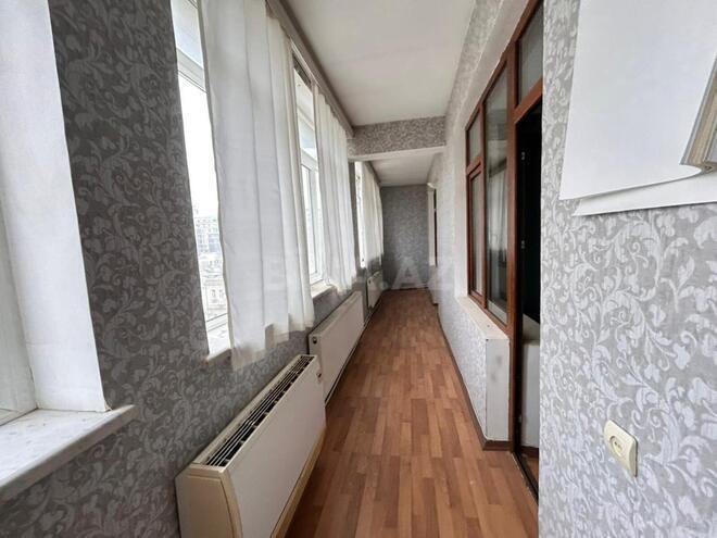 Продаётся 5-комн. вторичка 200 м², м. Ичеришехер, photo 16 from 27