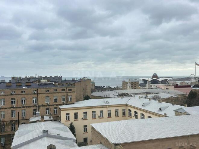 Продаётся 5-комн. вторичка 200 м², м. Ичеришехер, photo 15 from 27