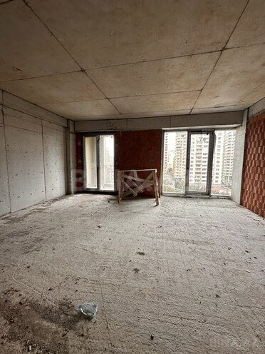 Продаётся 4-комн. новостройка 180 м², м. Элмляр Академиясы, photo 8 from 11