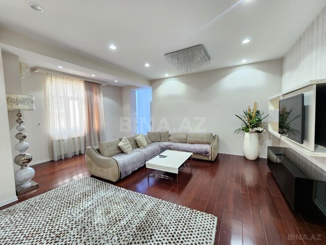 Сдаётся 3-комн. новостройка 175 м², м. 28 мая, photo 5 from 14