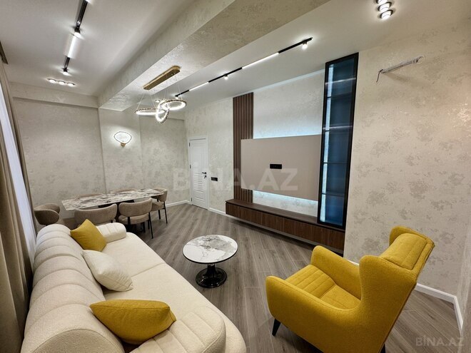 Продаётся 3-комн. новостройка 90 м², м. Ази Асланов, photo 1 from 16