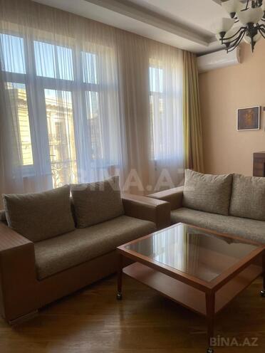 Сдаётся 4-комн. вторичка 130 м², м. Ичеришехер, photo 5 from 12