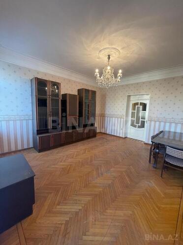 Продаётся 3-комн. вторичка 80 м², м. Низами, photo 8 from 20