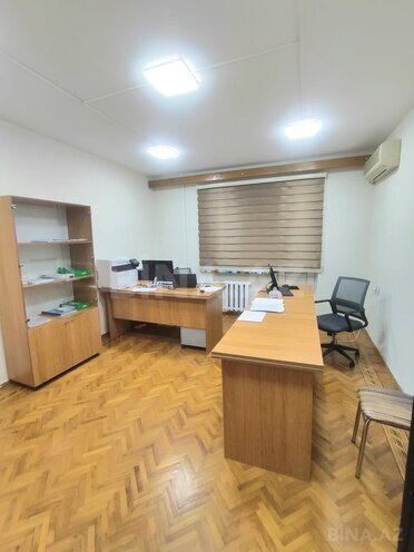 Сдаётся 3-комн. офис 100 м², м. Элмляр Академиясы, photo 6 from 20