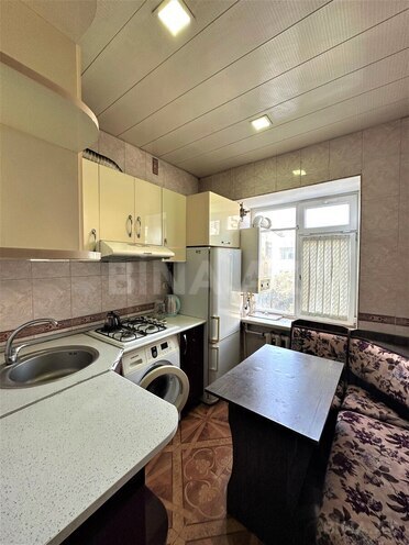 Продаётся 2-комн. вторичка 50 м², м. Ази Асланов, photo 13 from 22