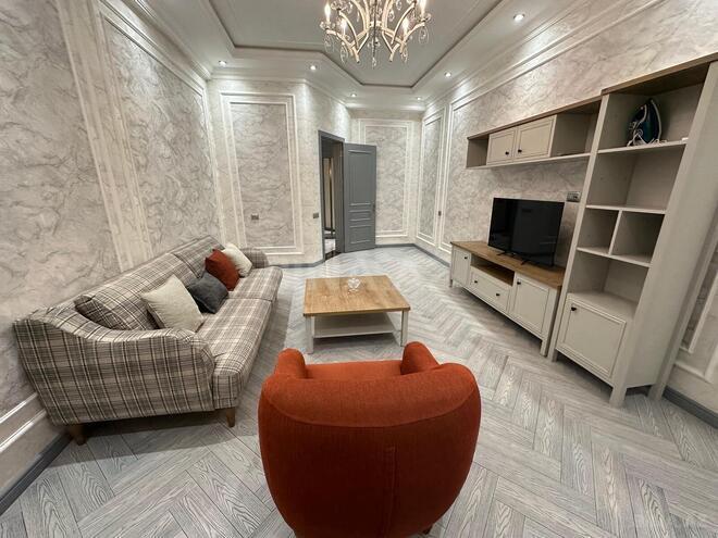 Сдаётся 2-комн. новостройка 90 м², м. Элмляр Академиясы, photo 3 from 18