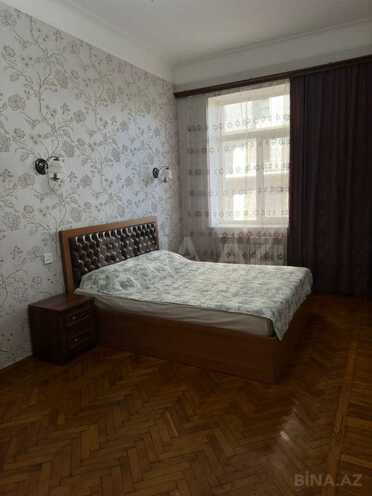Satılır 3 otaqlı köhnə tikili 75 m², Sahil m., photo 5 from 12