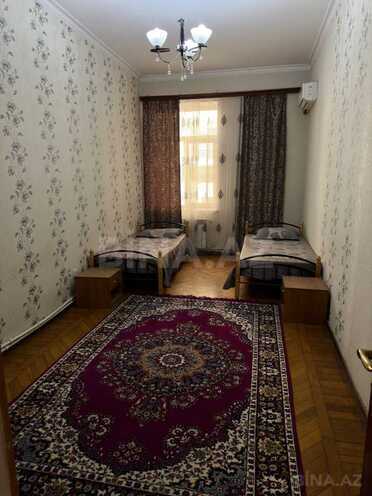 Satılır 3 otaqlı köhnə tikili 75 m², Sahil m., photo 7 from 12