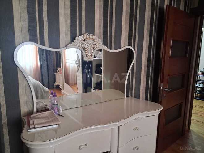 Сдаётся 3-комн. вторичка 100 м², м. 20 января, photo 4 from 13