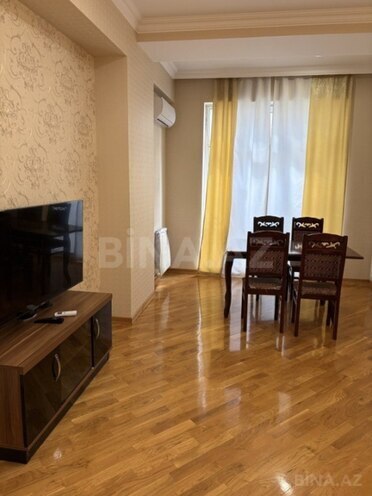 Сдаётся 2-комн. новостройка 70 м², м. Элмляр Академиясы, photo 3 from 8