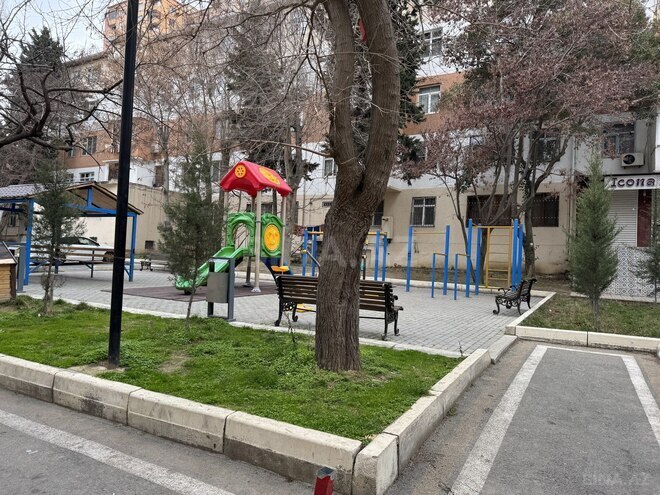 Satılır 2 otaqlı köhnə tikili 33 m², 20 Yanvar m., photo 3 from 11