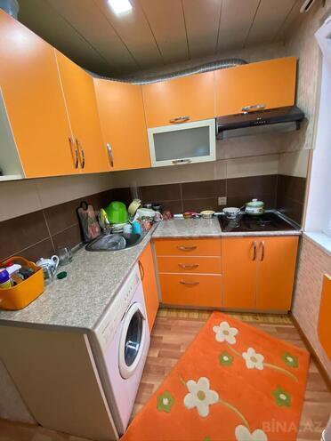 Продаётся 3-комн. вторичка 45 м², м. Нефтчиляр, photo 11 from 16