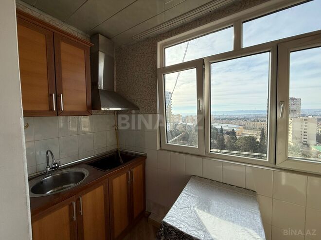 Satılır 2 otaqlı köhnə tikili 60 m², Xalqlar Dostluğu m., photo 9 from 17