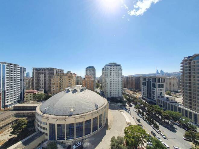 Сдаётся 3-комн. новостройка 138 м², м. Низами, photo 13 from 16