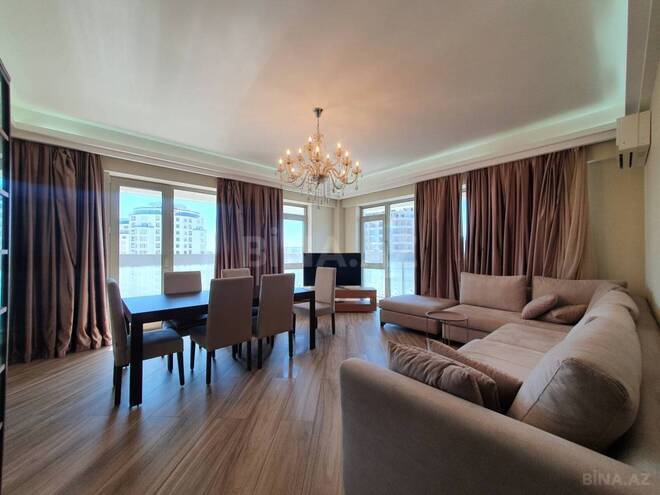 Сдаётся 3-комн. новостройка 138 м², м. Низами, photo 3 from 16