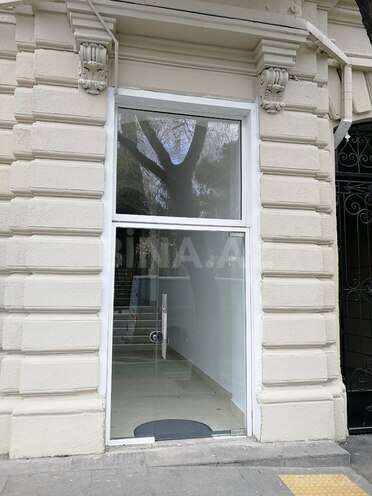 İcarəyə verilir 4 otaqlı ofis 110 m², 28 May m., photo 3 from 15
