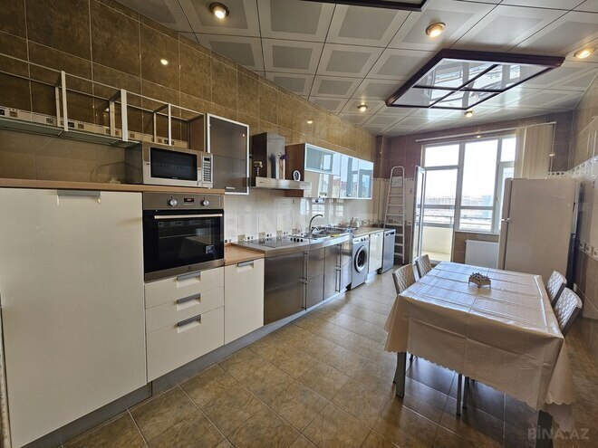 İcarəyə verilir 4 otaqlı yeni tikili 180 m², 28 May m., photo 14 from 22