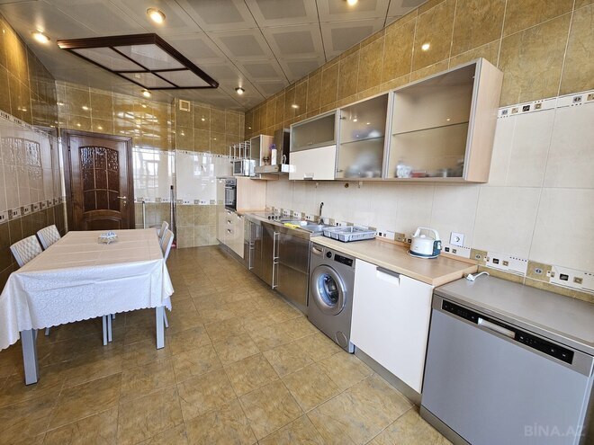 İcarəyə verilir 4 otaqlı yeni tikili 180 m², 28 May m., photo 15 from 22