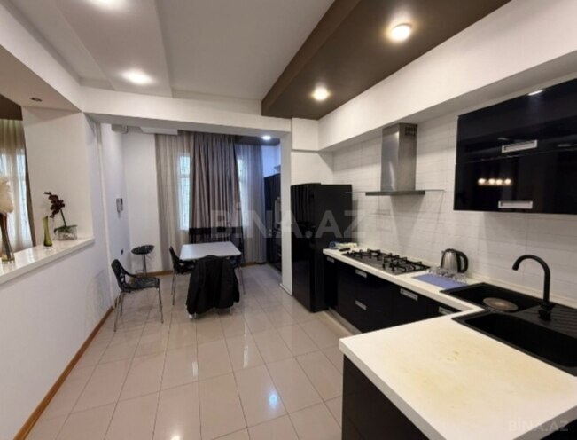 Продаётся 3-комн. новостройка 112 м², м. Элмляр Академиясы, photo 8 from 15