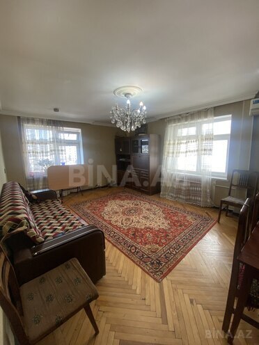 Продаётся 2-комн. вторичка 65 м², м. Элмляр Академиясы, photo 3 from 14