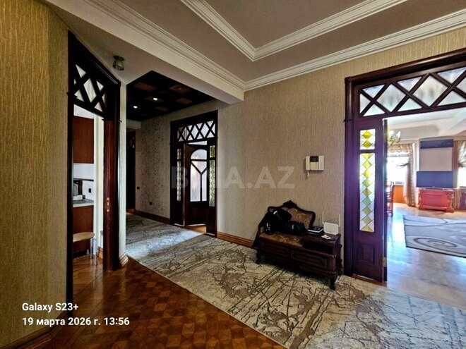 Satılır 4 otaqlı köhnə tikili 175 m², Sahil m., photo 8 from 28